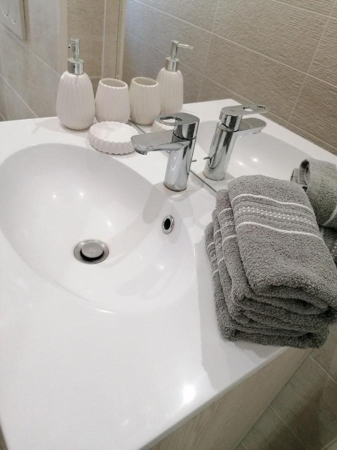 Hotel Entre Les 2 Roches Prisse Екстер'єр фото